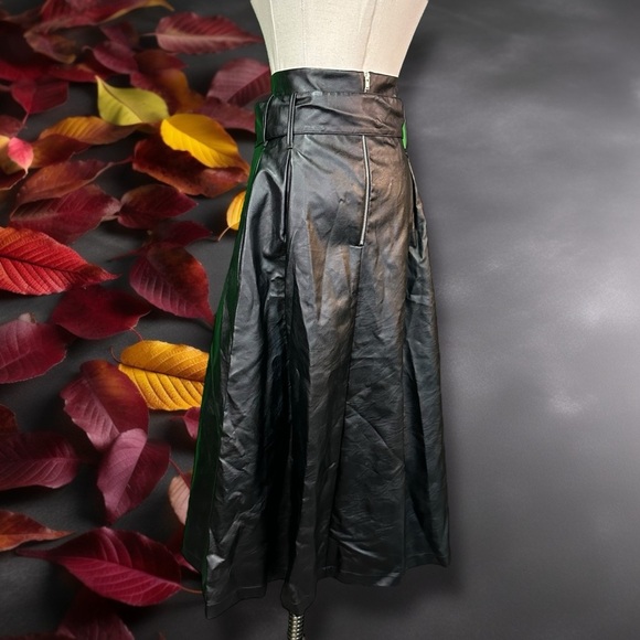 NWT Ashley Stewart Black Vegan Leather A-Line Belted Skirt Plus Size 18 - Picture 9 of 9